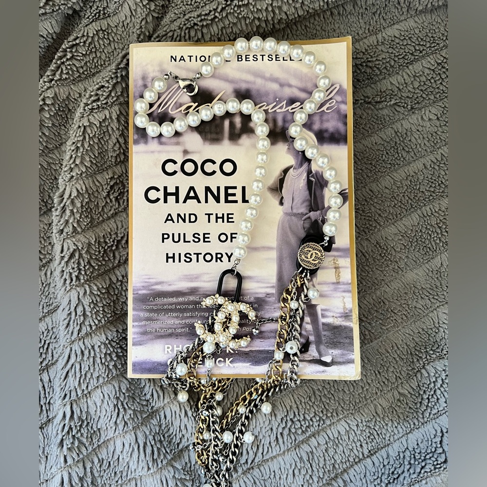 CC Designer Inspired Tiered Mixed-Media Necklace